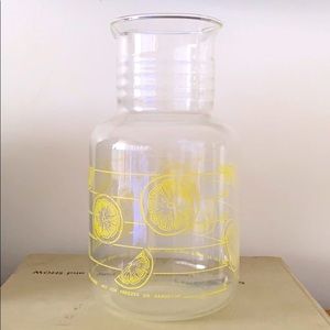 Vintage Pyrex Lemon Pitcher 2 Qt 48oz.